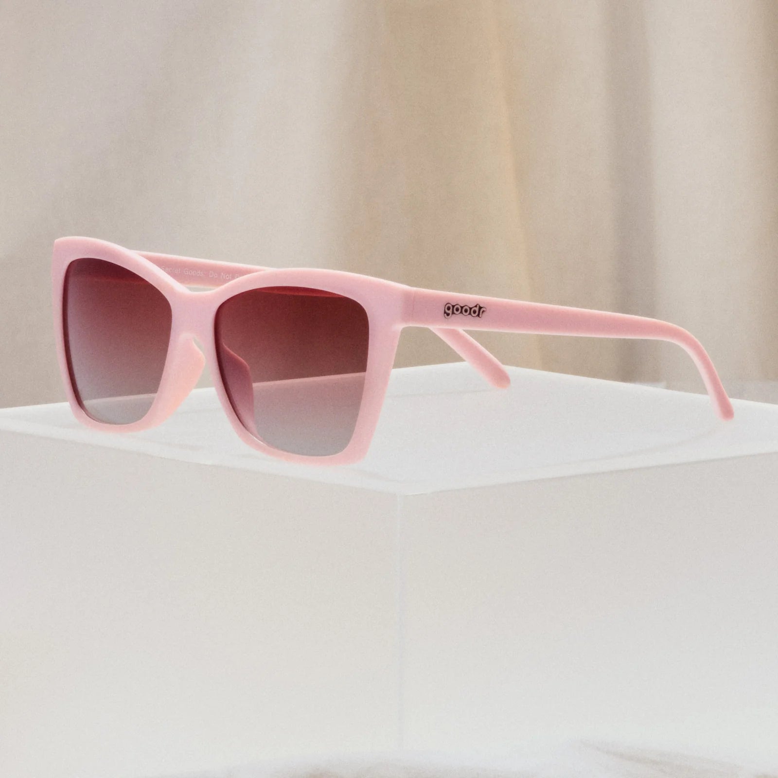 Rosé Retail Therapy - View 4